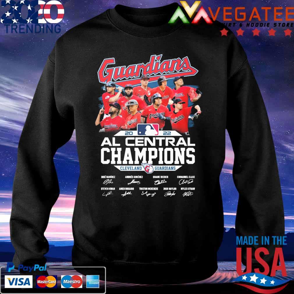 Cleveland Guardians MLB 2022 Al Central Division Champions signatures s Sweatshirt